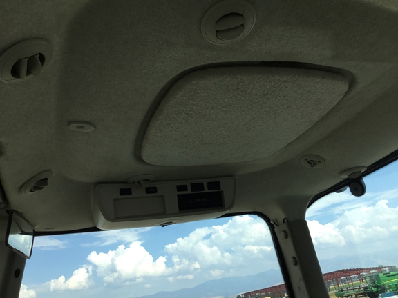 2015 John Deere 8320R Tractor