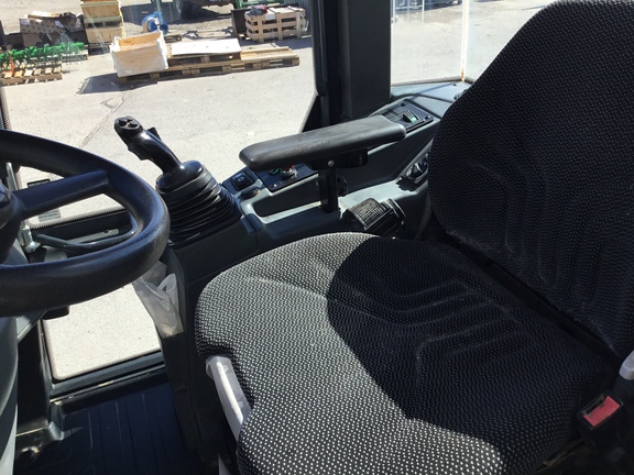 2017 John Deere 244K-II Compact Utility Loader