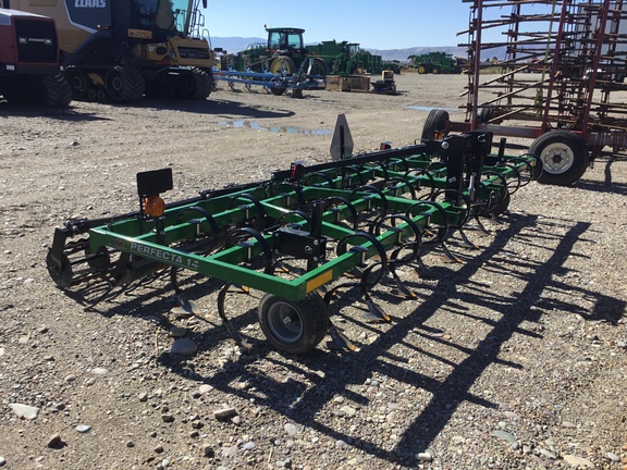2025 Unverferth STP141401GA Field Cultivator