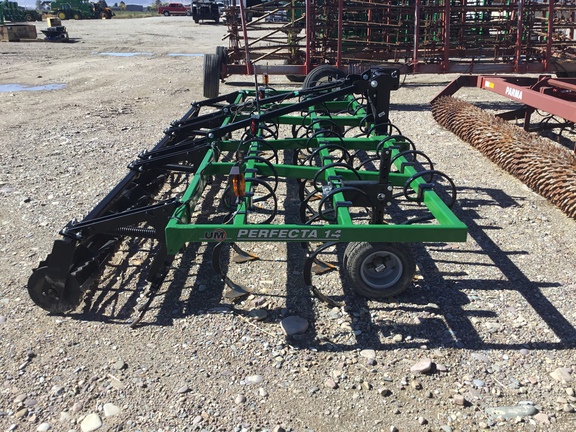 2025 Unverferth STP141401GA Field Cultivator