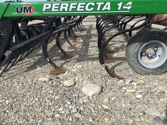 2025 Unverferth STP141401GA Field Cultivator