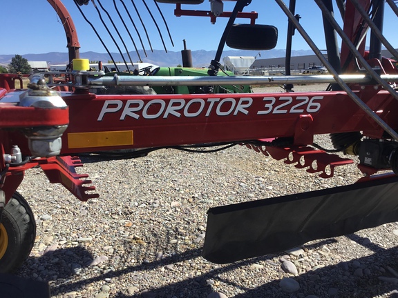 2022 New Holland ProRotor 3226 Rake