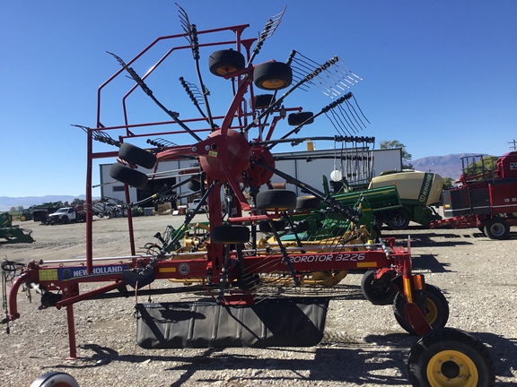 2022 New Holland ProRotor 3226 Rake