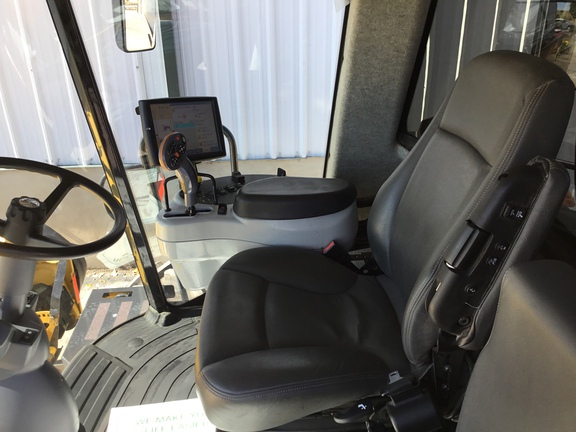 2024 New Holland Speedrower 260 Windrower