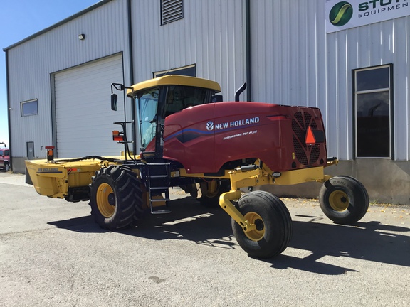 2024 New Holland Speedrower 260 Windrower