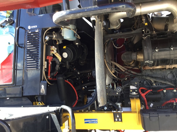 2024 New Holland Speedrower 260 Windrower