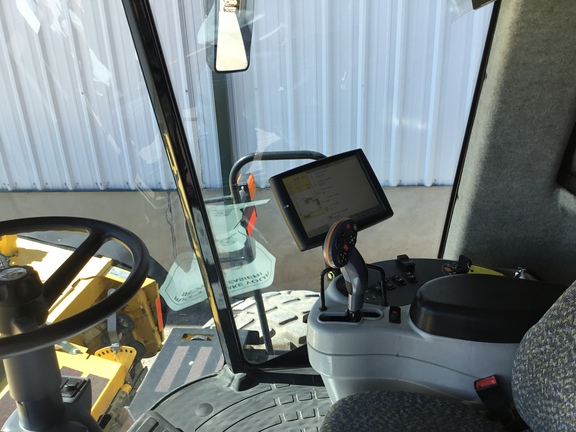 2022 New Holland Speedrower 260 Windrower