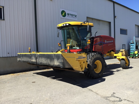 2022 New Holland Speedrower 260 Windrower