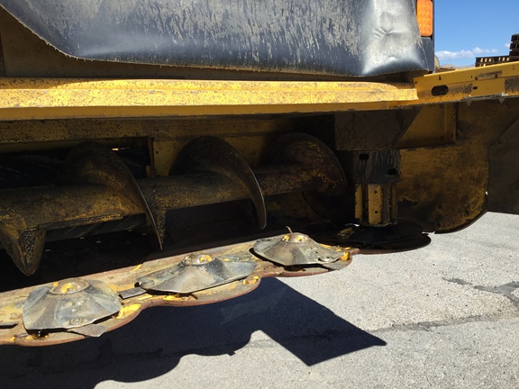 2022 New Holland Speedrower 260 Windrower