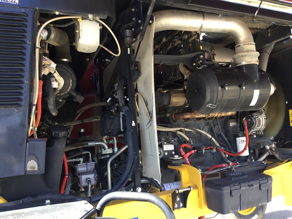 2022 New Holland Speedrower 260 Windrower