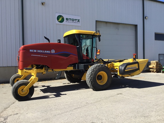 2022 New Holland Speedrower 260 Windrower