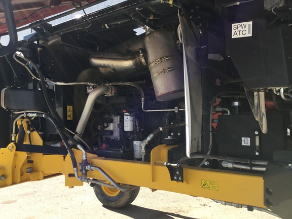 2022 New Holland Speedrower 260 Windrower