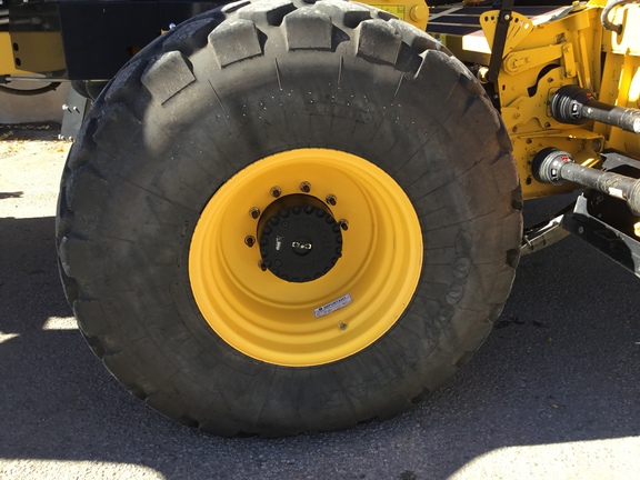 2022 New Holland Speedrower 260 Windrower