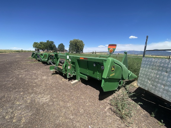 2014 John Deere 608C Header Corn Head