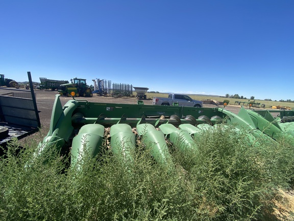 2014 John Deere 608C Header Corn Head