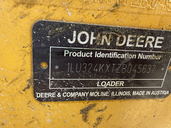 2017 John Deere 324K Compact Utility Loader