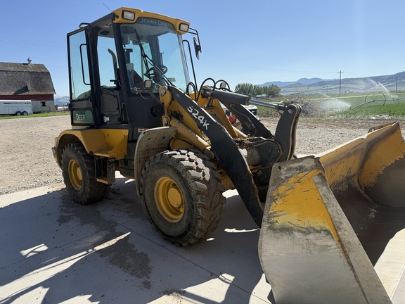 2017 John Deere 324K Compact Utility Loader