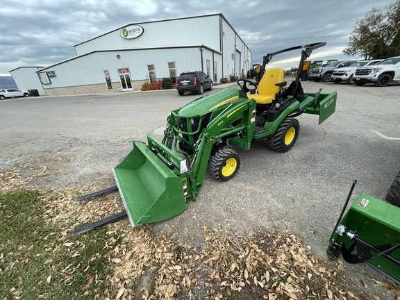 2023 John Deere 1025R Tractor Compact