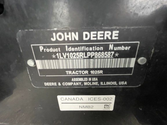 2023 John Deere 1025R Tractor Compact