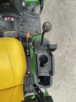 2023 John Deere 1025R Tractor Compact