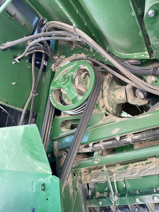 2016 John Deere S680 Combine