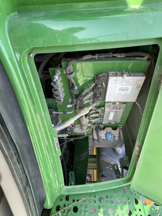 2016 John Deere S680 Combine