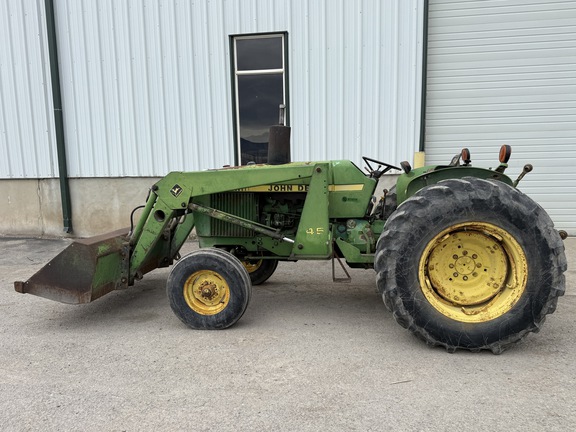 1976 John Deere 2440 Tractor