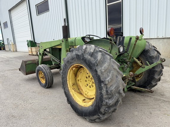 1976 John Deere 2440 Tractor