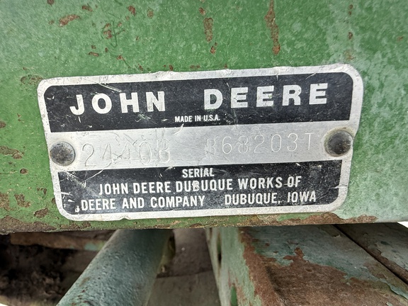 1976 John Deere 2440 Tractor