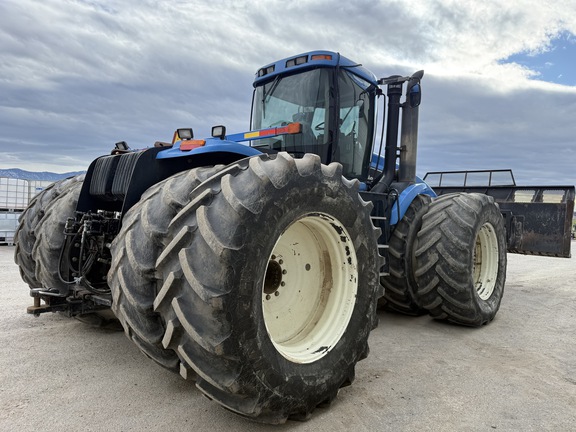 2005 New Holland TJ375 Tractor 4WD