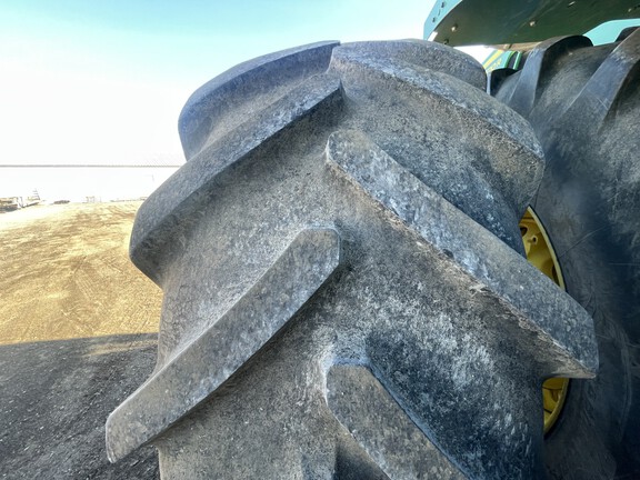 2021 John Deere 9520R Tractor 4WD