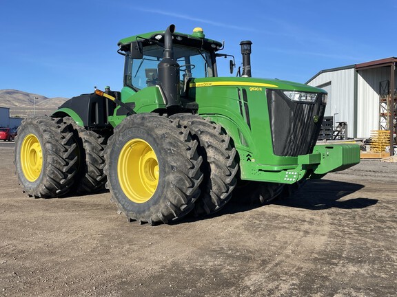 2021 John Deere 9520R Tractor 4WD