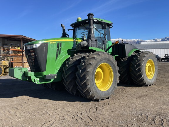 2021 John Deere 9520R Tractor 4WD