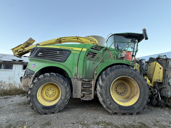 2021 John Deere 9900 Forage Harvester