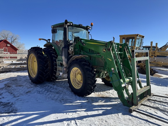2016 John Deere 6175R Tractor