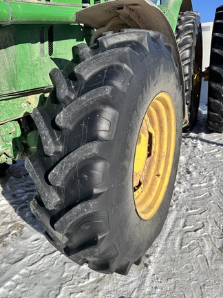 2016 John Deere 6175R Tractor