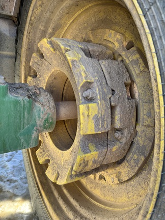 2016 John Deere 6175R Tractor