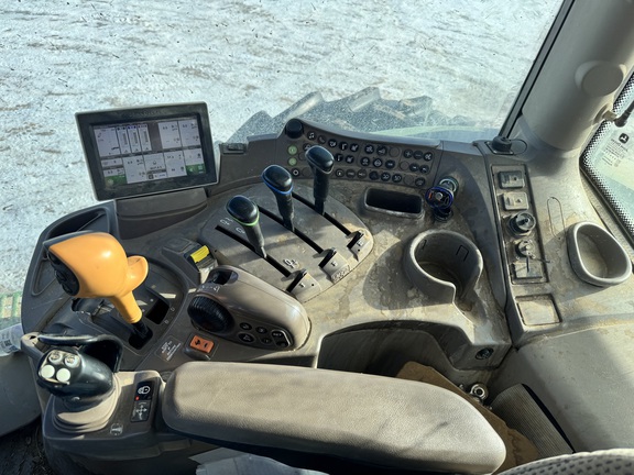 2017 John Deere 6175R Tractor