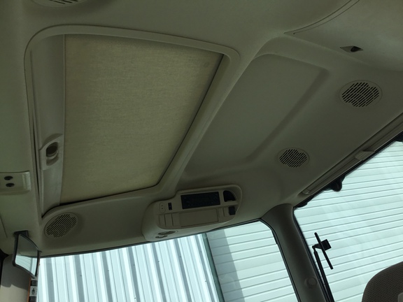 2017 John Deere 6175R Tractor