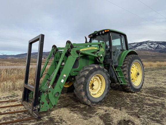 2005 John Deere 7420 Tractor