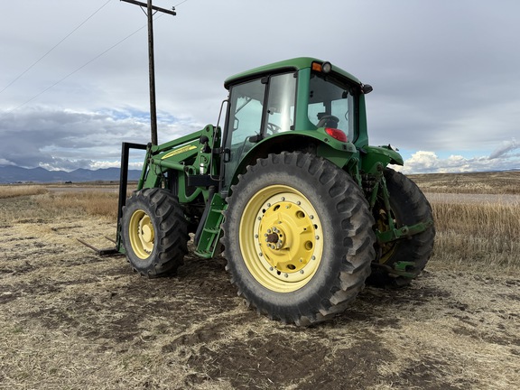 2005 John Deere 7420 Tractor