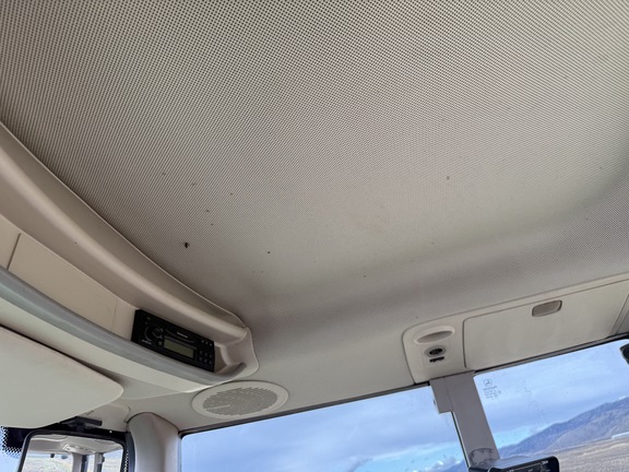 2005 John Deere 7420 Tractor