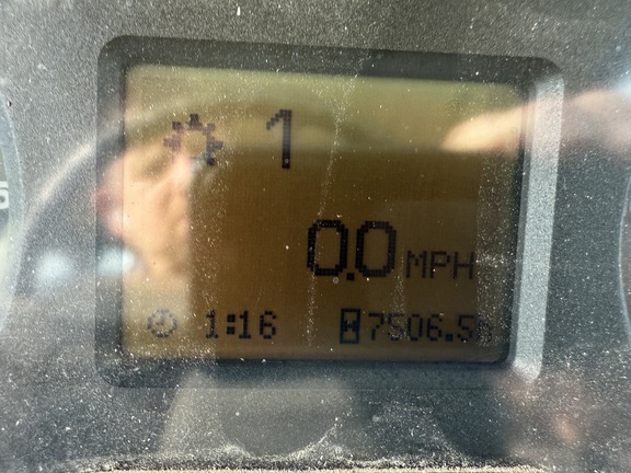 2005 John Deere 7420 Tractor