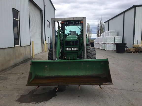 2005 John Deere 7420 Tractor
