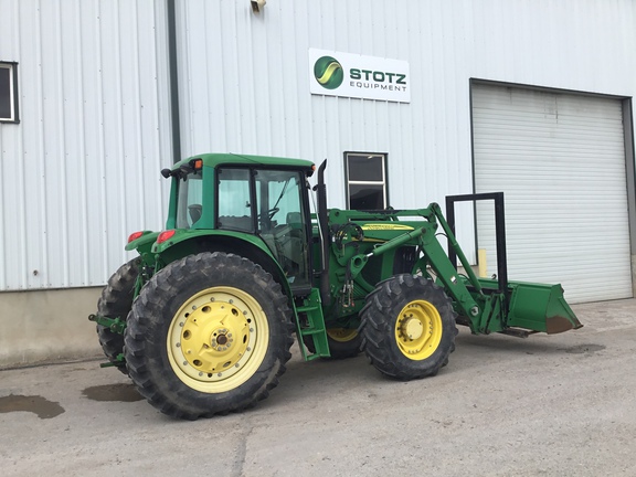 2005 John Deere 7420 Tractor