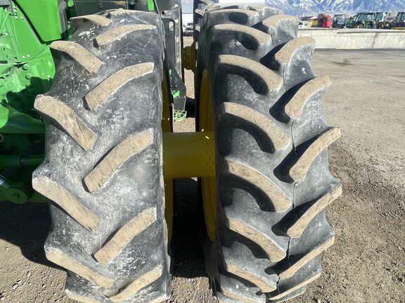 2021 John Deere 8R 370 Tractor