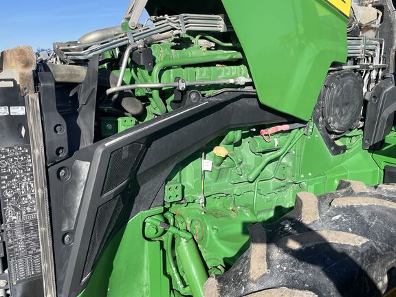 2021 John Deere 8R 370 Tractor