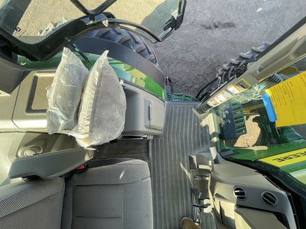 2021 John Deere 8R 370 Tractor