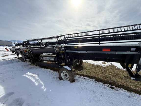 2023 Honey Bee GB36 Header Combine