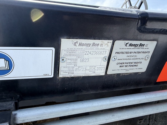 2023 Honey Bee GB36 Header Combine